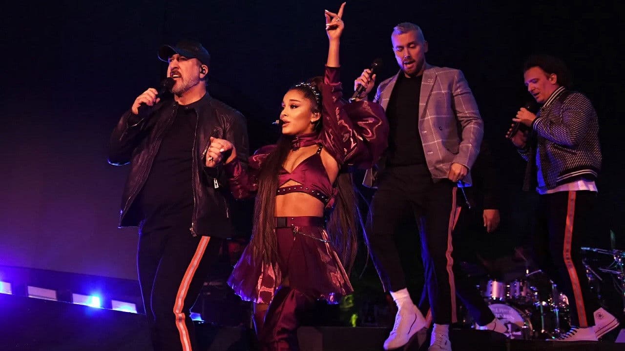 Ariana Grande - Live In Coachella
