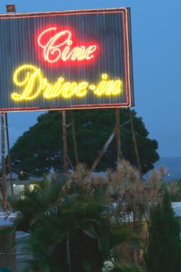 Cine Drive-in: Cinema sob o Céu