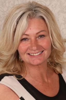 Mature British Ellen