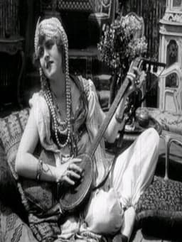 Enis Aldjelis, die Blume des Ostens