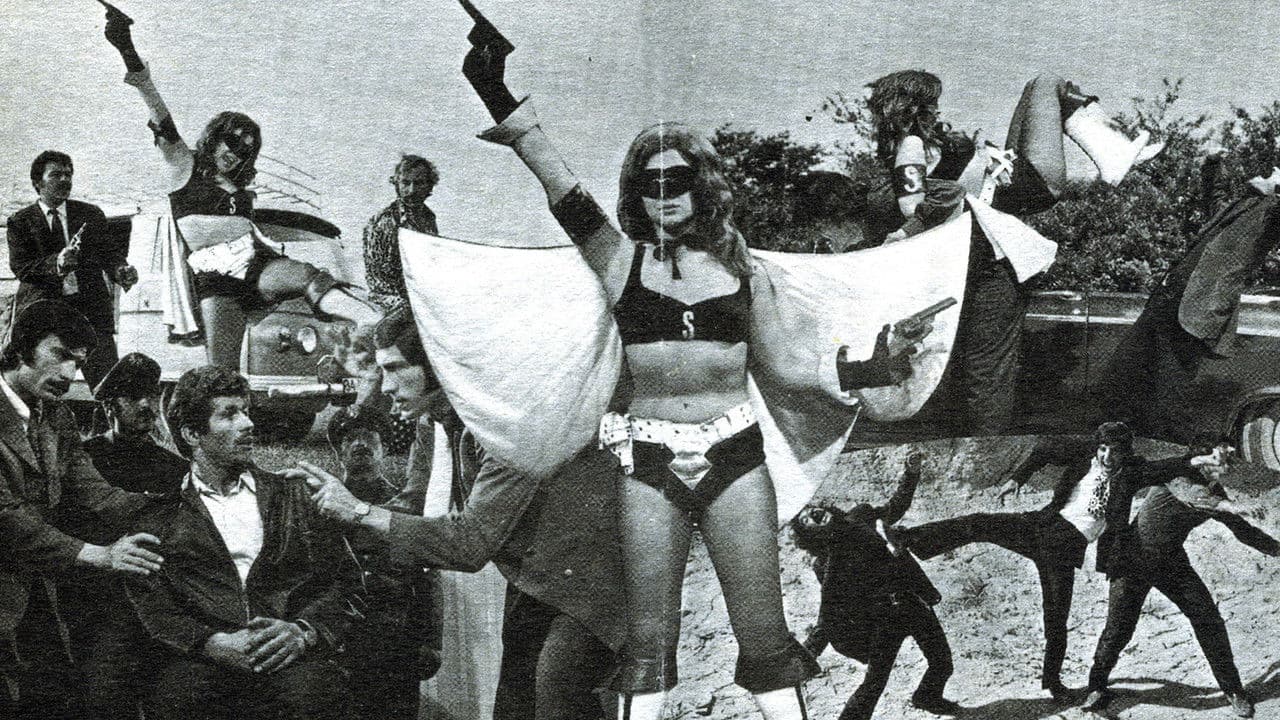 Süper Kadın Dehşet Saçıyor