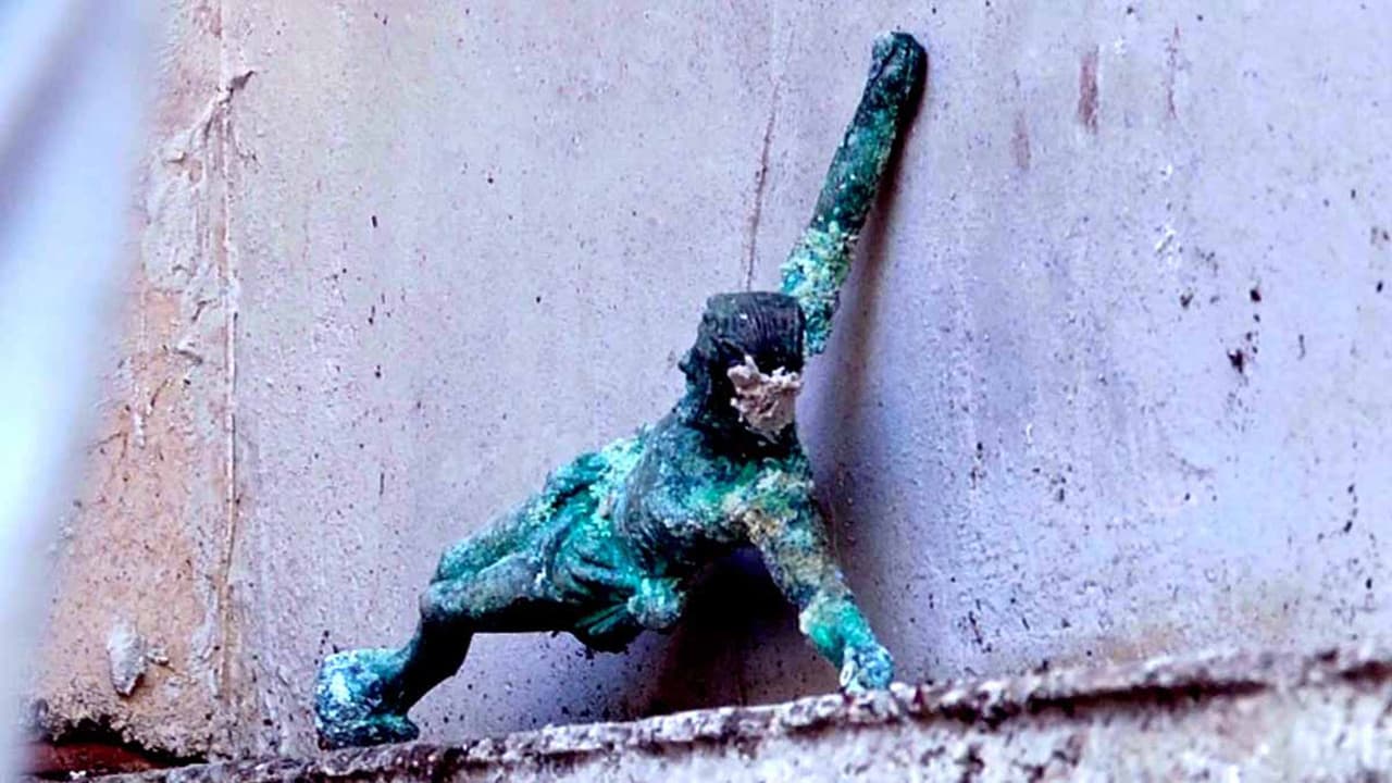 The American, Eusebio