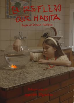 El Reflejo que Habita