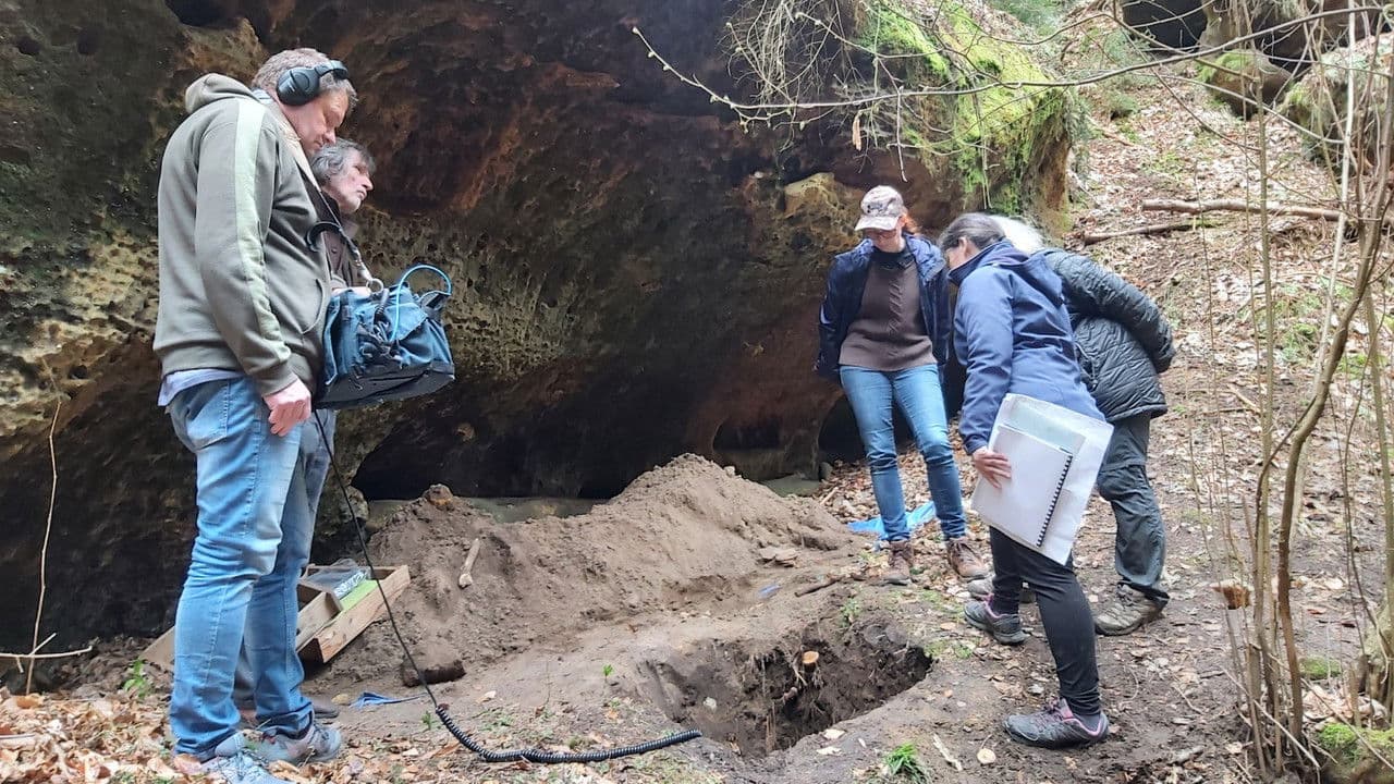 Eduard Štorch, The Mammoth Hunter