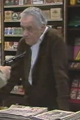 In der Trafik: Geld oder Leben