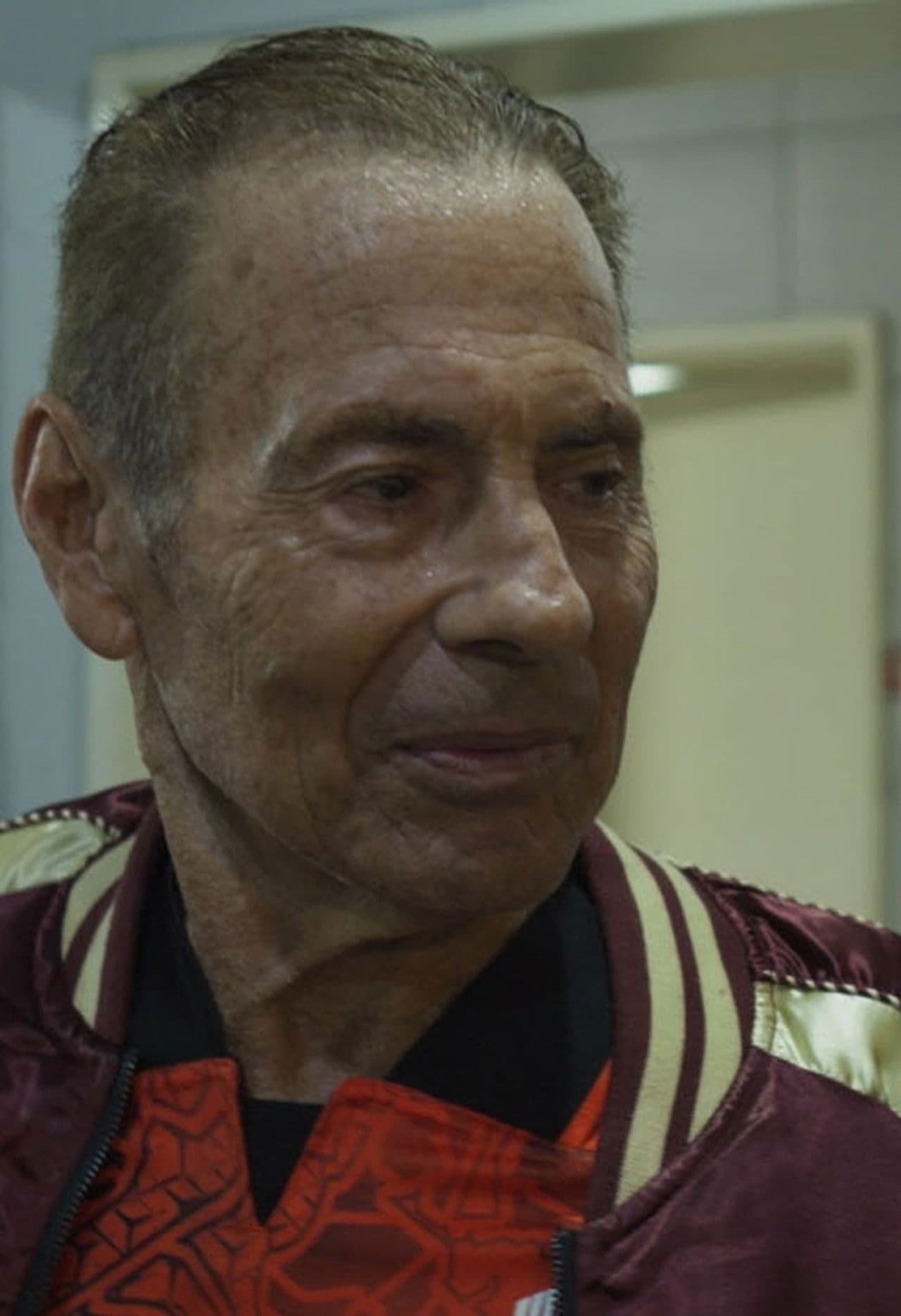 Avenida Sáenz 1073 - Video dedicated to my father's illness