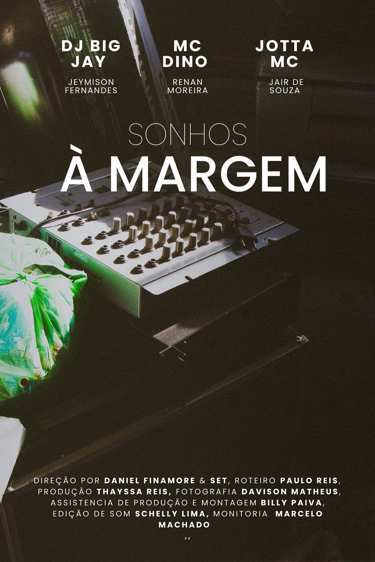 Sonhos À Margem