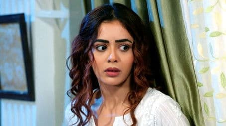 Huge Trouble for Sonam
