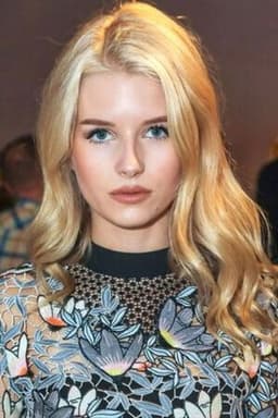 Lottie Moss